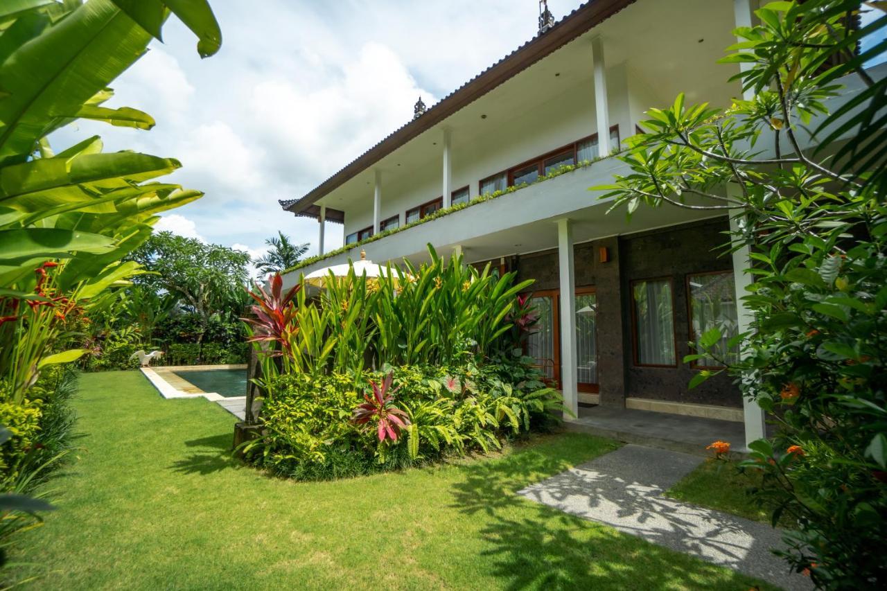 Desa Swan Villas & Spa, Keramas Esterno foto