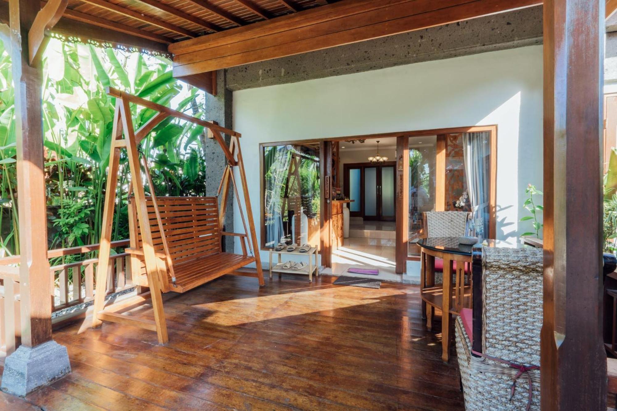 Desa Swan Villas & Spa, Keramas Esterno foto