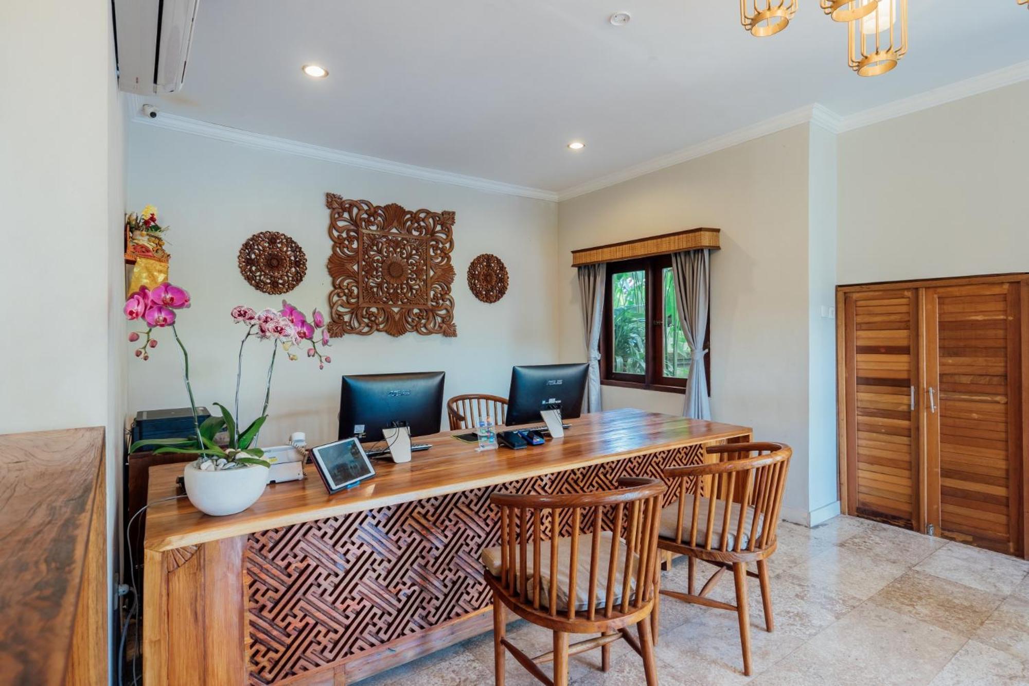 Desa Swan Villas & Spa, Keramas Esterno foto