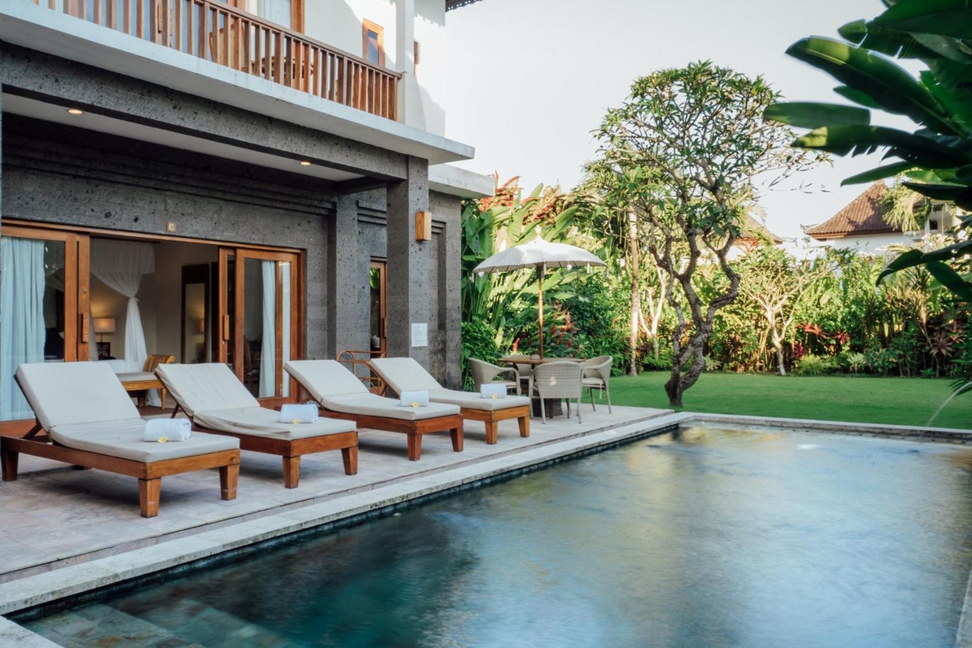 Desa Swan Villas & Spa, Keramas Esterno foto